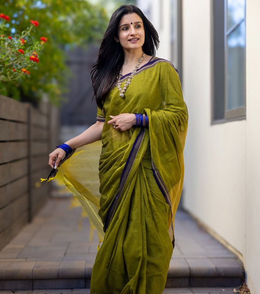 Akira Narayanpeth Cotton Saree | With Unstitched Blouse Piece For Women