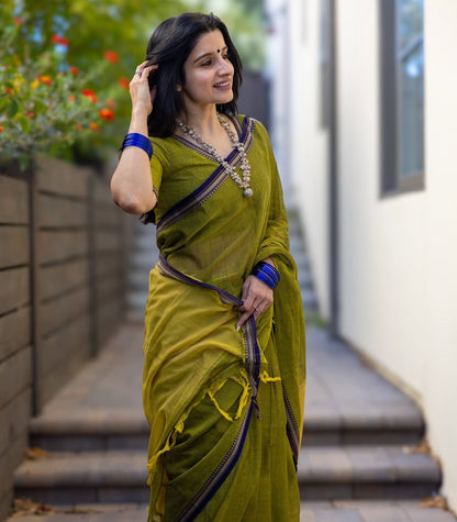 Akira Narayanpeth Cotton Saree | With Unstitched Blouse Piece For Women