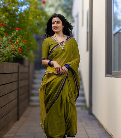 Akira Narayanpeth Cotton Saree | With Unstitched Blouse Piece For Women