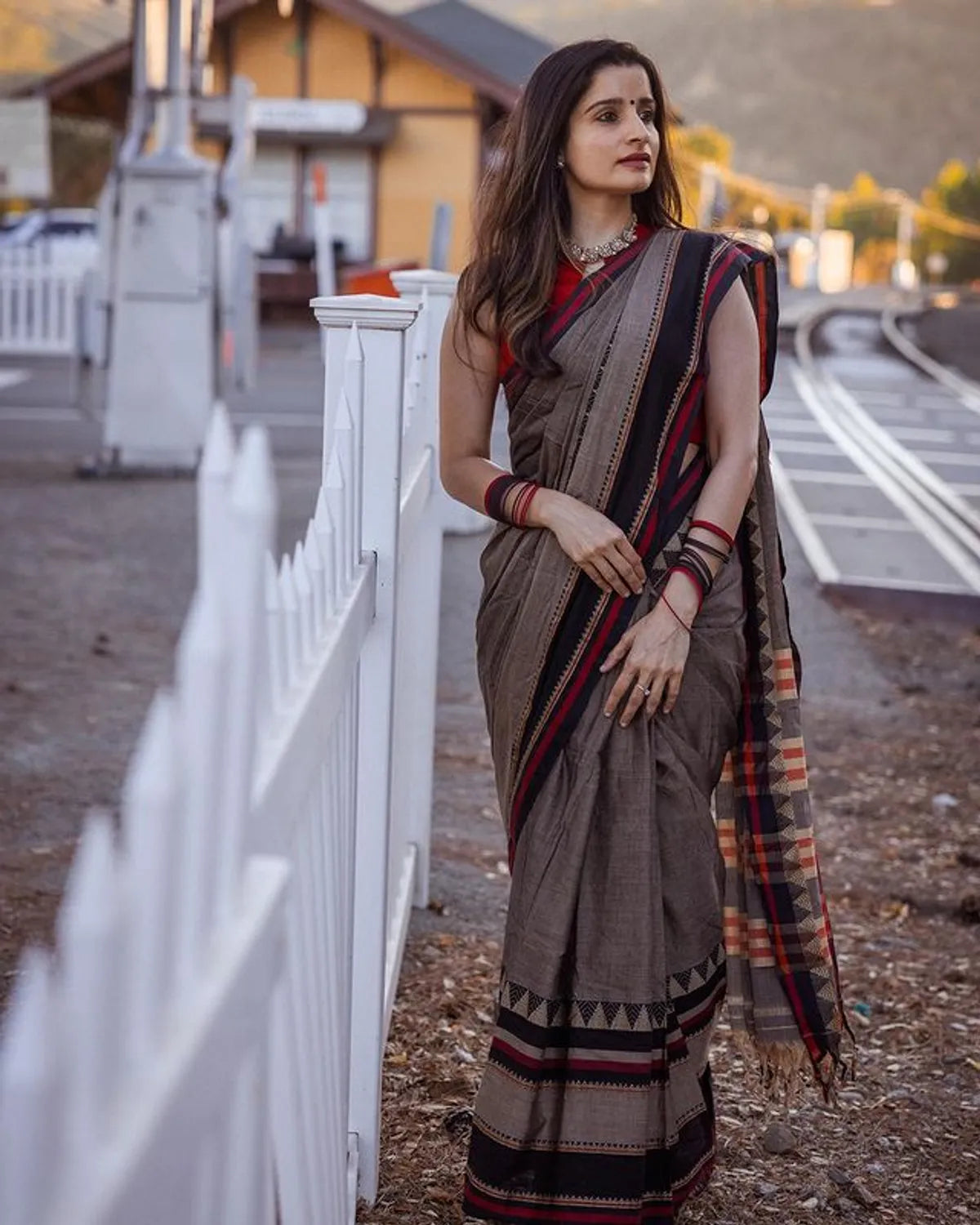 Charcoal grey  Divya Narayanpeth Cotton Saree | With Unstitched running  Blouse Piece For Women
