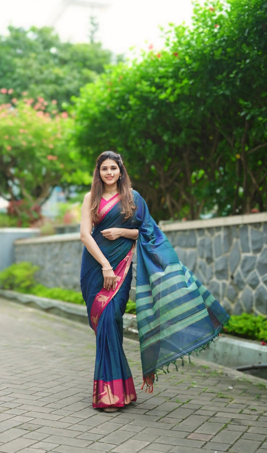 Deep blue kalastree Narayanpeth Cotton Saree | With Unstitched Blouse Piece For Women