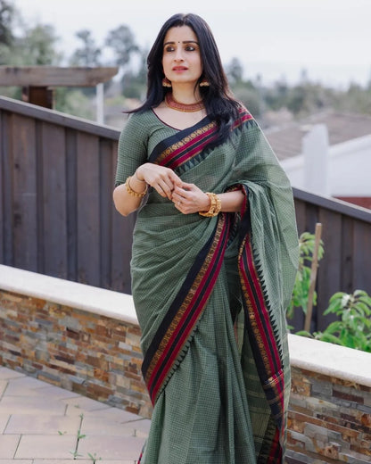 Dual shade Green Soumya  Narayanpeth Cotton Saree | With Unstitched Blouse Piece For Women