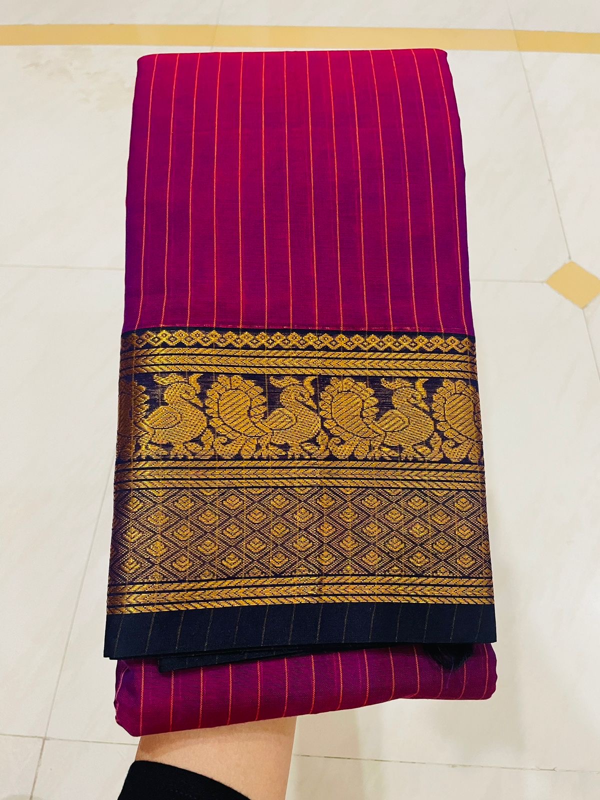 Megenta Narmada Narayanpeth Cotton Saree