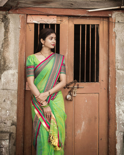 Twin Shade Green Sanskriti Narayanpeth Cotton Saree | With Unstitched Blouse Piece For Women